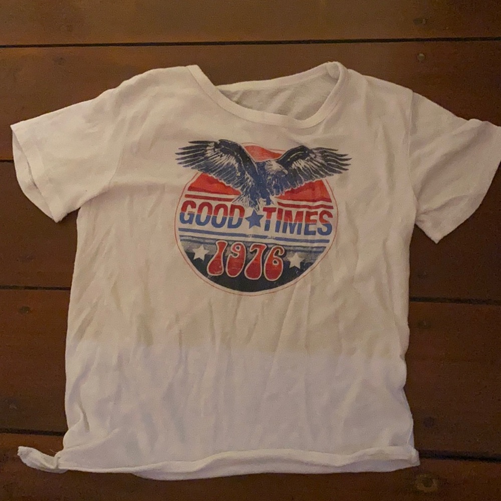 t shirt with bow on corner